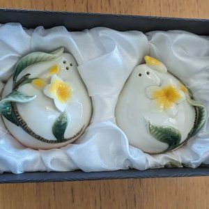 Beautiful set of Salt and Pepper shaker